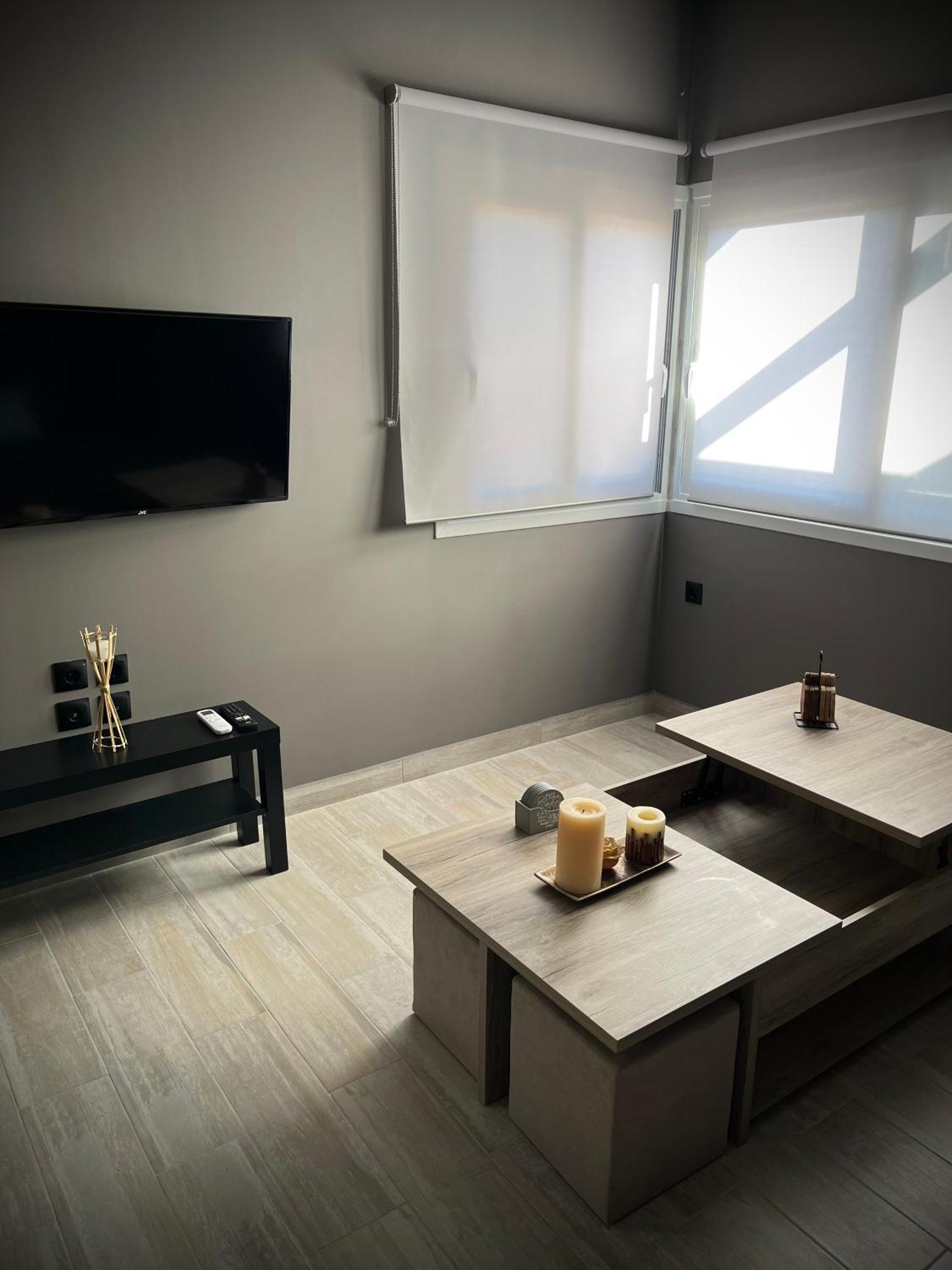 Joannas Airport Luxury Rooms Artemida  Ngoại thất bức ảnh